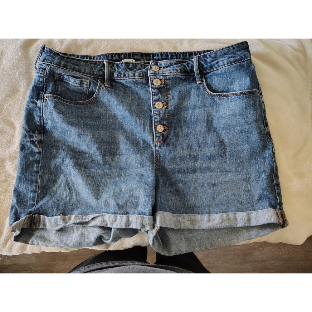 Old Navy Womens High Rise Button Fly Denim Shorts Medium Wash Blue Size 16